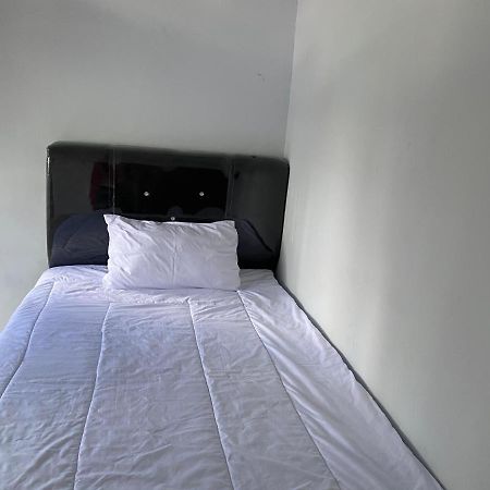 Khalisa Home Syariah Pontianak Bagian luar foto