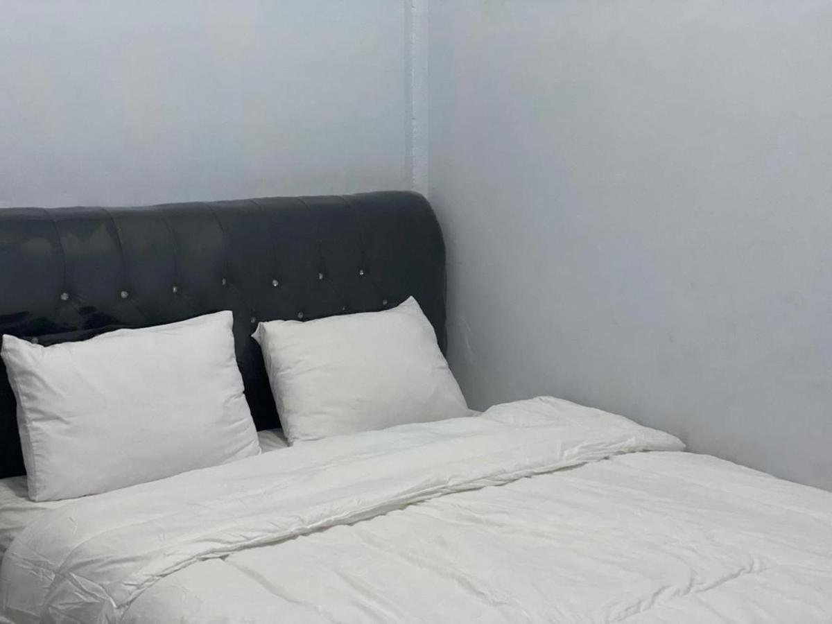 Khalisa Home Syariah Pontianak Bagian luar foto