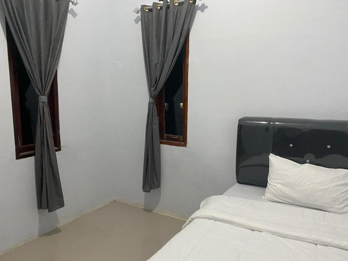 Khalisa Home Syariah Pontianak Bagian luar foto